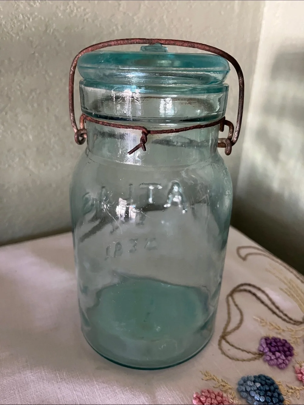 Vintage Atlas E-Z Seal Glass Jar – Light Blue Aqua Glass with Wire Bail
